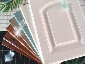 吸塑免噴膠膜耐撕環(huán)保粘性強(qiáng)現(xiàn)代簡約廚房裝飾熱熔膠膜